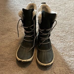 Women’s size 8 Sorel boots